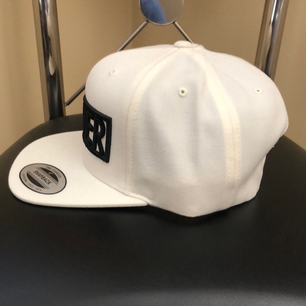 New SnapBack Hat - Picture 3 of 4